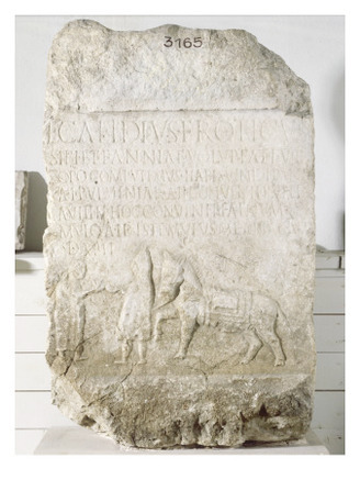 Stèle d'Aesernia, inscription reproduisant le dialogue entre un voyageur L. Calidius Eroticus et